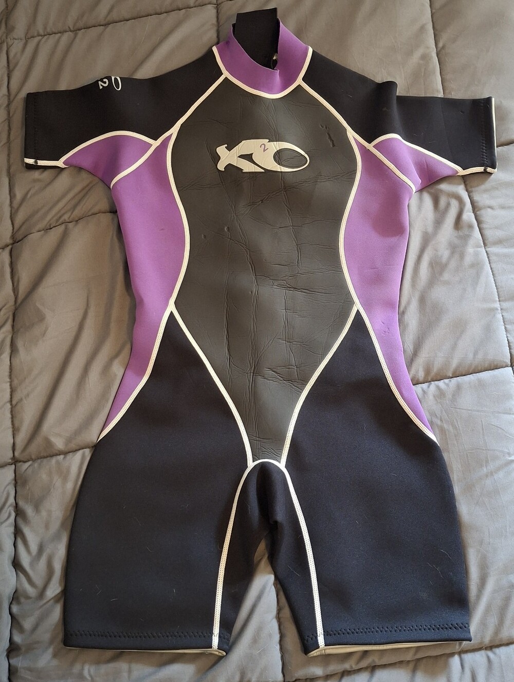 Womens Large Wetsuit Purple and Black